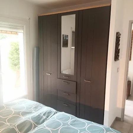 Proche Pour 3 Pers *